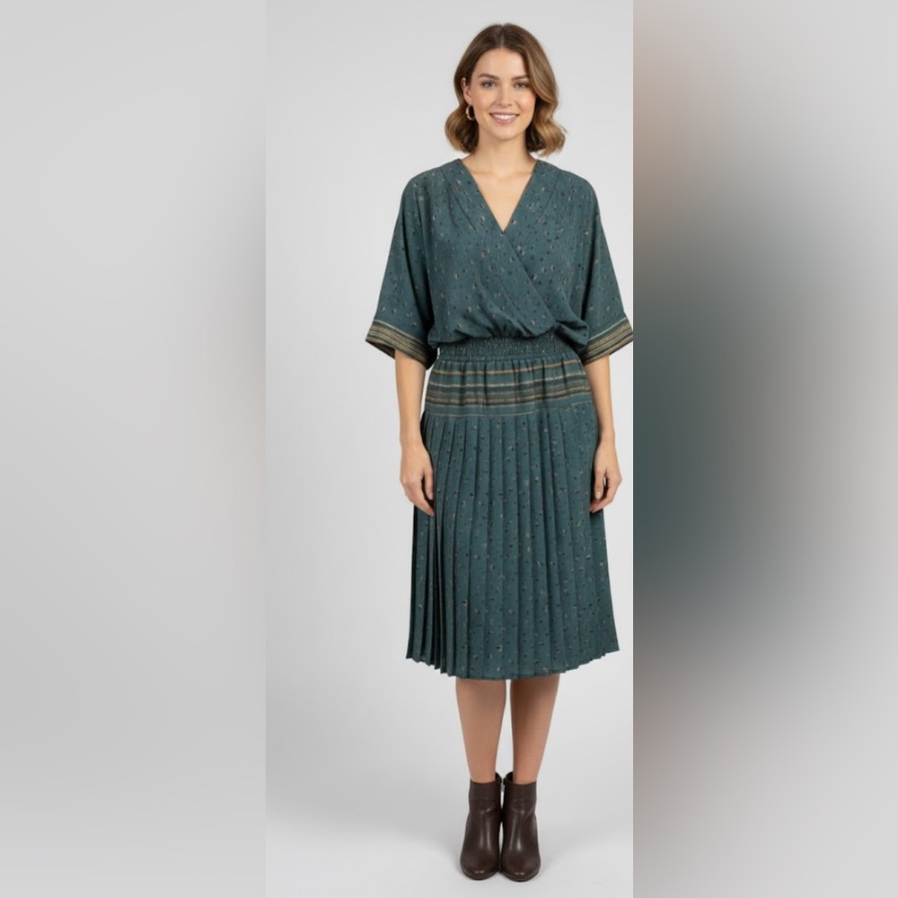 VTG Perceptions Teal Pleated Midi Dress